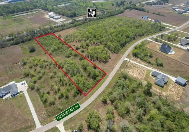 Photo 3 of Land for sale at 22611 Chenango Lake Dr, Angleton, TX 77515 | MLS# 37053155 | Listing updated on 2026-07-29