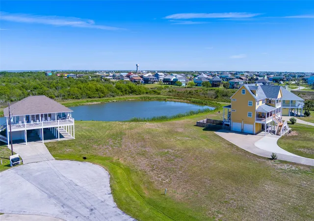 Photo 3 of Land for sale at 704 Cameron Cir, Port Bolivar, TX 77650 | MLS# 50316882 | Listing updated on 2026-04-10