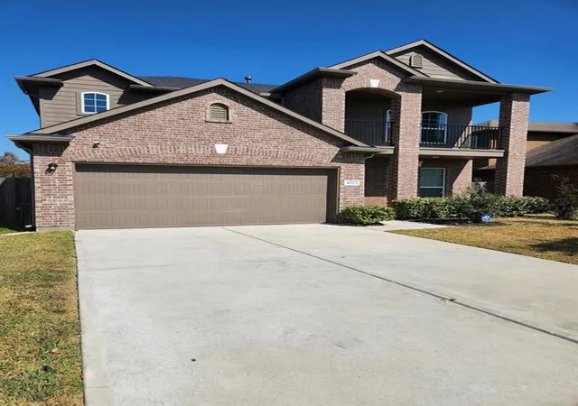 2nd image of 4623 Crescent Lake Cir, Baytown, TX 77521 | MLS# 41662213