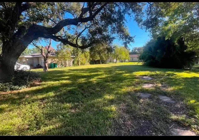 Homes for sale in La Marque, TX | 229 Nanlee St, La Marque, TX 77568 | MLS# 43223224