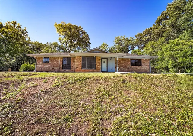 Photo 1 of Single family home for sale at 1112 Swanson Dr, Palestine, TX 75801 | MLS# 10867730 | Listing updated on 2026-09-11
