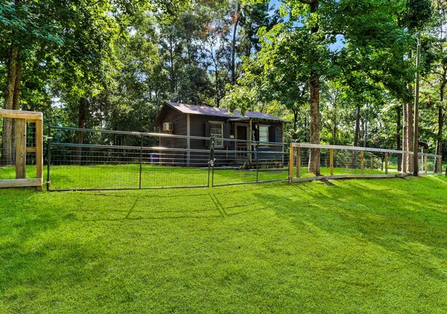 2nd image of 126 Pine Rdg, Onalaska, TX 77360 | MLS# 23411807