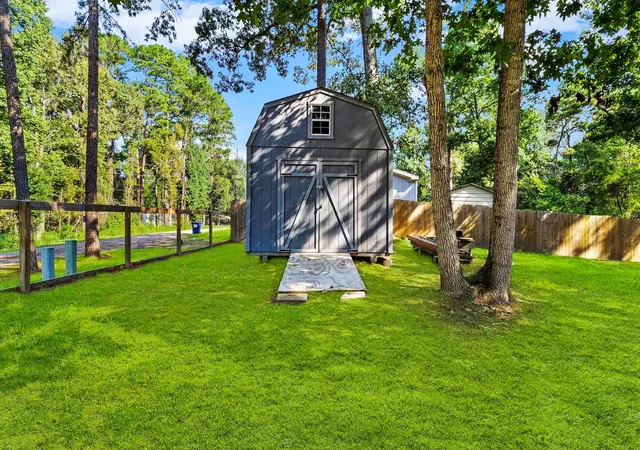 4th image of 126 Pine Rdg, Onalaska, TX 77360 | MLS# 23411807