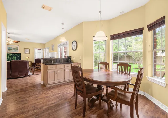 Photo 4 of Single family home for sale at 1735 Les Talley Dr, El Lago, TX 77586 | MLS# 23040128 | Listing updated on 2026-09-02
