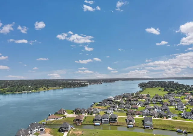 Homes for sale in Willis, TX | 10700 S Lake Mist Ln, Willis, TX 77318 | MLS# 28042070