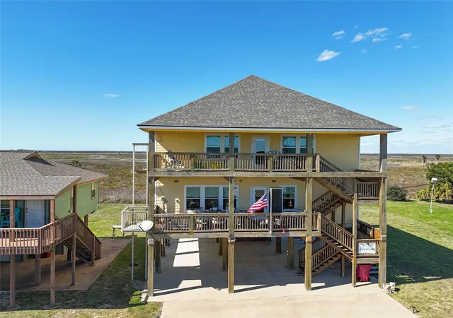 Photo 1 of Single family home for sale at 521 Beachfront Dr, Matagorda, TX 77457 | MLS# 37433858 | Listing updated on 2026-09-23