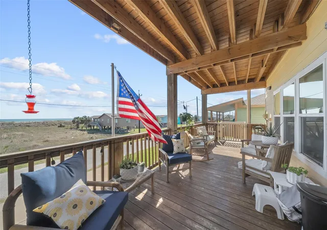Photo 3 of Single family home for sale at 521 Beachfront Dr, Matagorda, TX 77457 | MLS# 37433858 | Listing updated on 2026-09-23