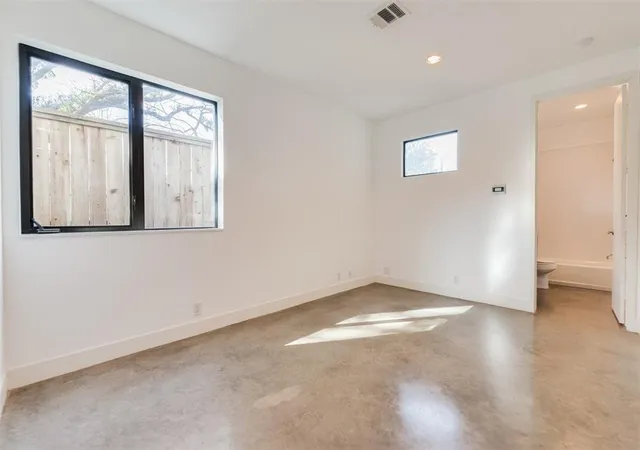 5th image of 3930 Stanford St, Houston, TX 77006 | MLS# 58331413