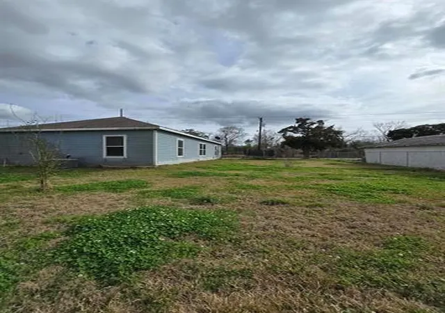 Homes for sale in West Orange, TX | 2518 South Ave, West Orange, TX 77630 | MLS# 93082775