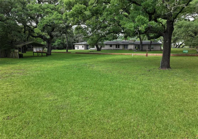 Homes for sale in Eagle Lake, TX | 1013 Quail Ln, Eagle Lake, TX 77434 | MLS# 97801979
