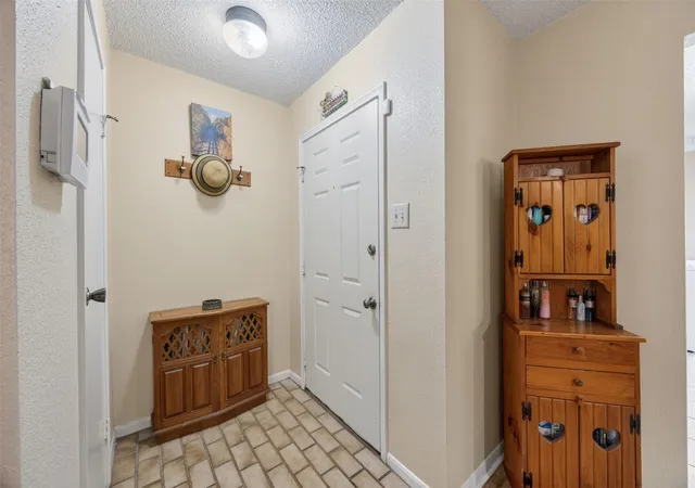 3rd image of 1515 Sandy Springs Rd #3005, Houston, TX 77042 | MLS# 32135250