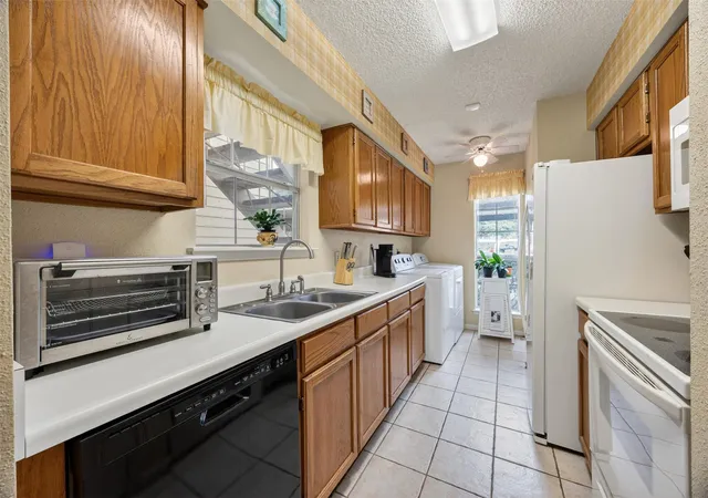 5th image of 1515 Sandy Springs Rd #3005, Houston, TX 77042 | MLS# 32135250