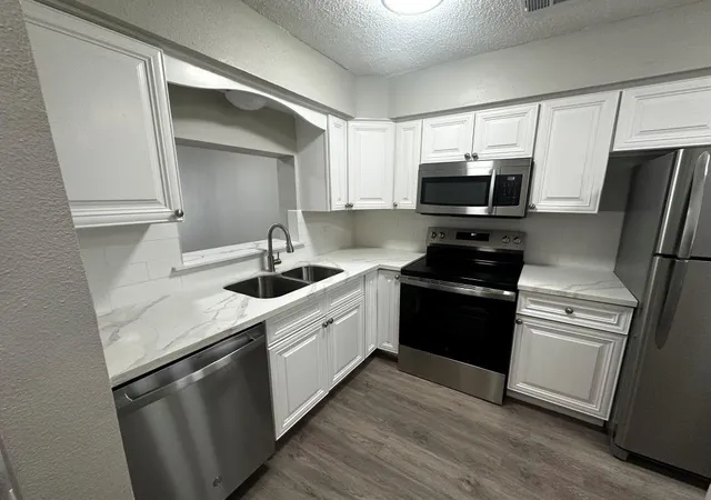 Photo 3 of Townhouse for sale at 2120 Greenbriar Colony Dr, Houston, TX 77032 | MLS# 54304071 | Listing updated on 2026-07-21