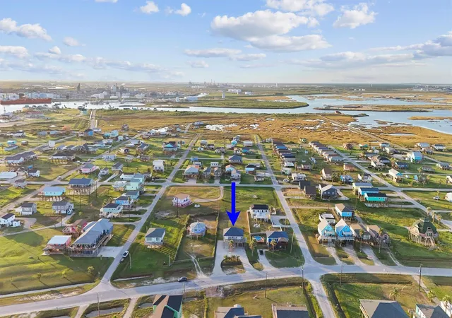 Homes for sale in Surfside Beach, TX | 904 Surf Dr, Surfside Beach, TX 77541 | MLS# 68841808