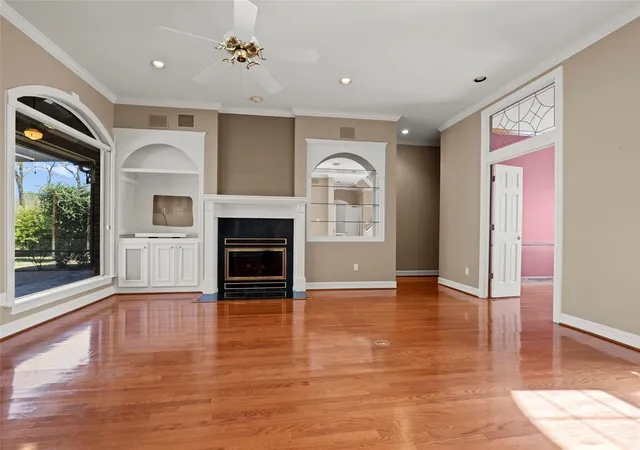 Photo 3 of Single family home for sale at 299 Wedgewood Dr, Montgomery, TX 77356 | MLS# 60715540 | Listing updated on 2026-07-08