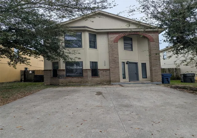 1st image of 3006 La Estancia Ln, Houston, TX 77093 | MLS# 80577054