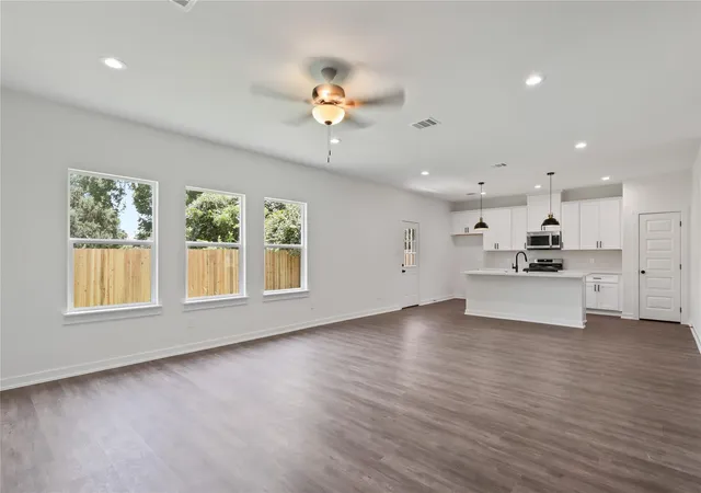Photo 4 of Single family home for sale at 5815 Woodrow St, Texas City, TX 77591 | MLS# 49922729 | Listing updated on 2026-08-01