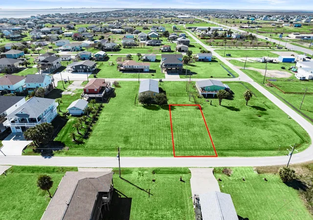 Photo 3 of Land for sale at 979 Wommack, Crystal Beach, TX 77650 | MLS# 54554791 | Listing updated on 2026-01-29