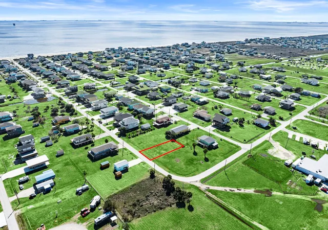 Photo 4 of Land for sale at 979 Wommack, Crystal Beach, TX 77650 | MLS# 54554791 | Listing updated on 2026-01-29