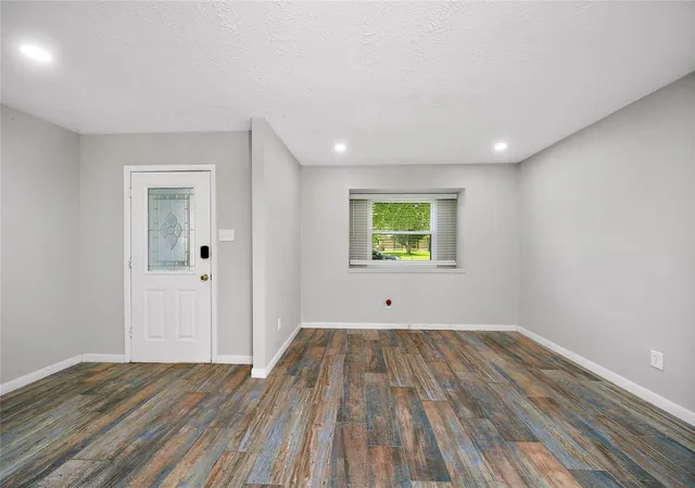 Photo 3 of Single family home for sale at 2907 Heritage House Dr, Webster, TX 77598 | MLS# 55579804 | Listing updated on 2026-09-20