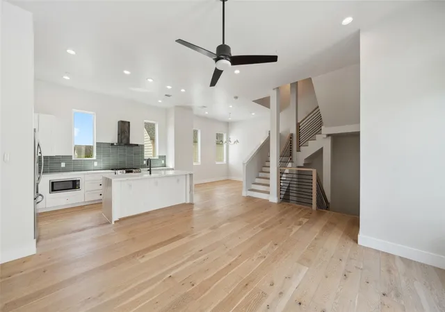 2nd image of 1005 Kern St #C, Houston, TX 77009 | MLS# 36264270