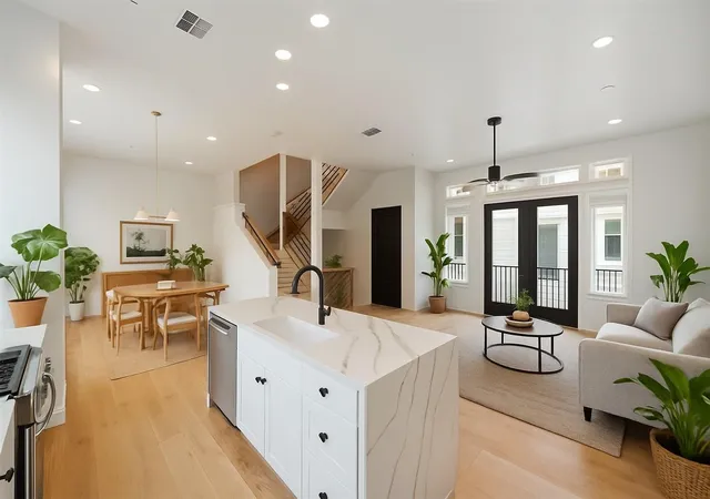 5th image of 1005 Kern St #C, Houston, TX 77009 | MLS# 36264270