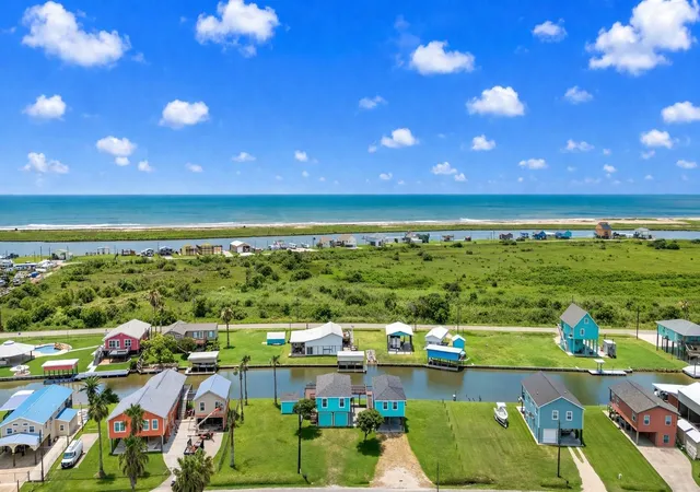 Homes for sale in Sargent, TX | 621 County Road 202, Sargent, TX 77414 | MLS# 94885970