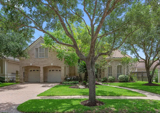 Single family home for sale at 19003 Windsor Lakes Dr, Houston, TX 77094 | MLS# 51240077