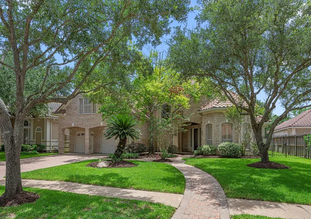 Photo 1 of Single family home for sale at 19003 Windsor Lakes Dr, Houston, TX 77094 | MLS# 51240077 | Listing updated on 2026-09-16