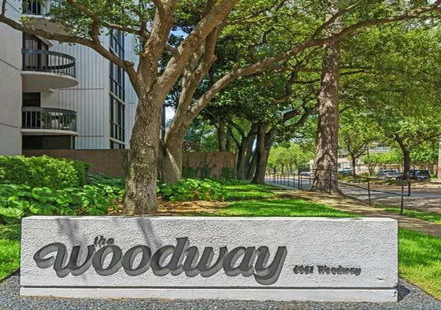 39th image of 5001 Woodway #104, Houston, TX 77056 | MLS# 35770372
