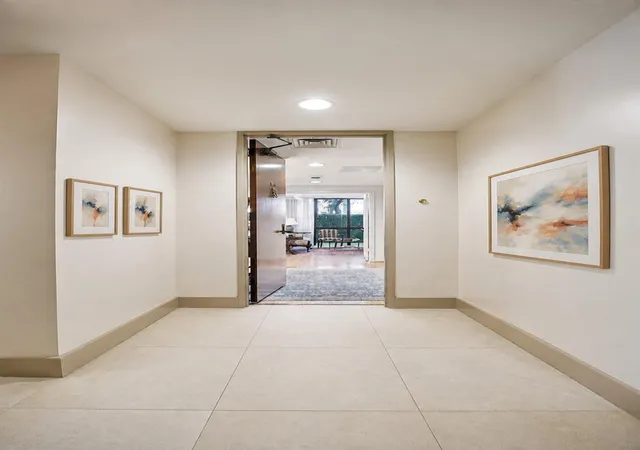 4th image of 5001 Woodway, Houston, TX 77056