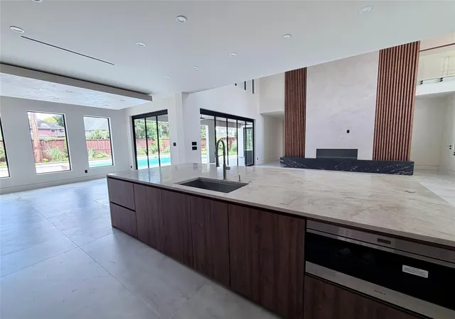 5th image of 827 Bunker Hill Rd, Houston, TX 77024 | MLS# 6415233