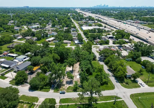 Photo 1 of Land for sale at 3704 Topping St, Houston, TX 77093 | MLS# 21460118 | Listing updated on 2026-05-22