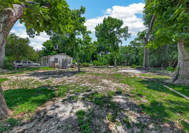 Photo 4 of Land for sale at 3704 Topping St, Houston, TX 77093 | MLS# 21460118 | Listing updated on 2026-05-22