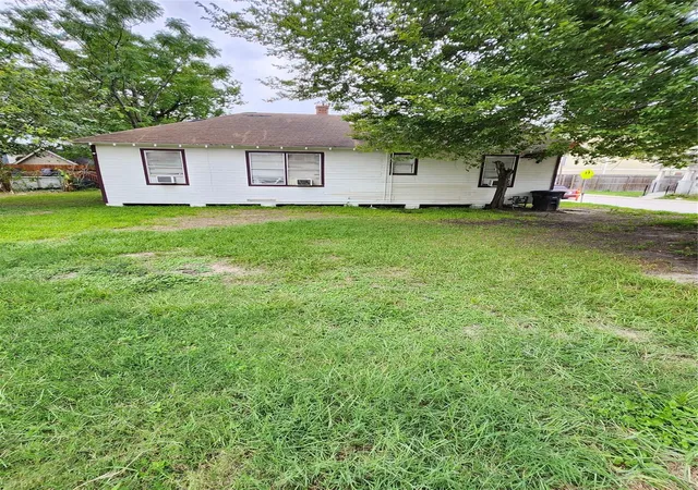 5th image of 1603 Saulnier St, Houston, TX 77019 | MLS# 95820622