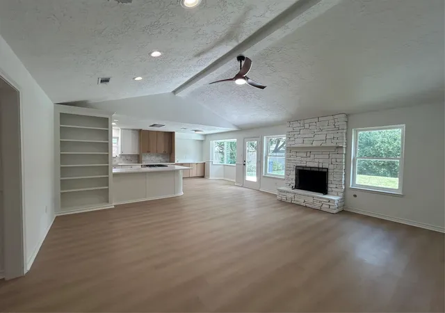 3rd image of 12118 Dorrance Ln, Meadows Place, TX 77477 | MLS# 81515722