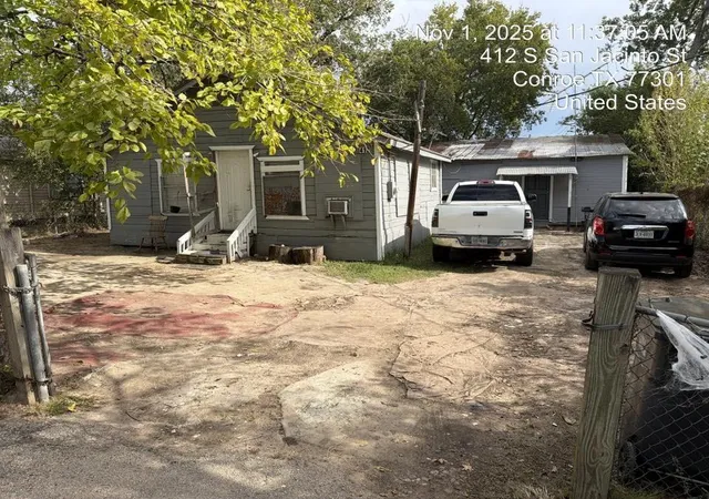 Photo 3 of Sale Pending at 412 S San Jacinto St, Conroe, TX 77301 | MLS# 71166890 | Listing updated on 2026-09-21