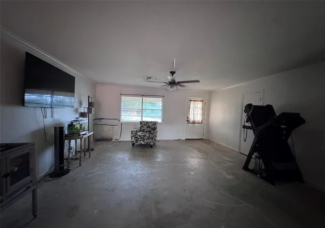 Photo 2 of Single family home for sale at 301 Shanan St, Brady, TX 76825 | MLS# 97779355 | Listing updated on 2026-09-01