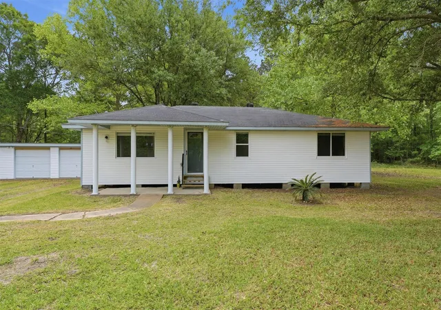 Photo 1 of Single family home for sale at 2993 County Rd 3011, Dayton, TX 77535 | MLS# 70085594 | Listing updated on 2026-07-15