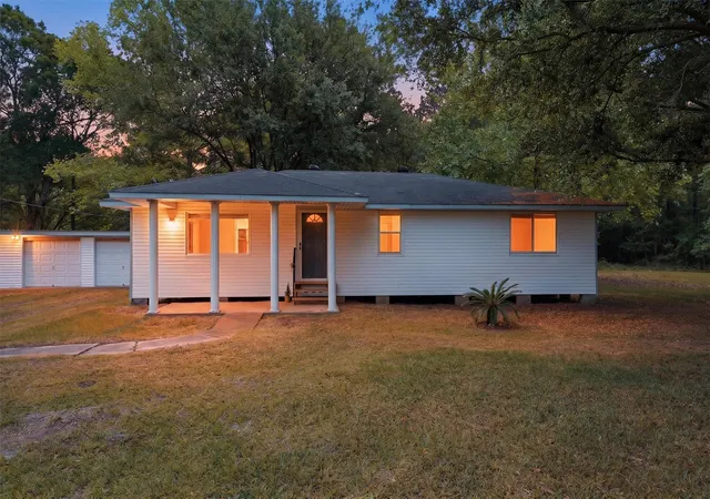 Photo 2 of Single family home for sale at 2993 County Rd 3011, Dayton, TX 77535 | MLS# 70085594 | Listing updated on 2026-07-15