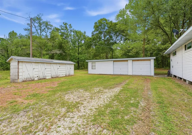Photo 4 of Single family home for sale at 2993 County Rd 3011, Dayton, TX 77535 | MLS# 70085594 | Listing updated on 2026-07-15