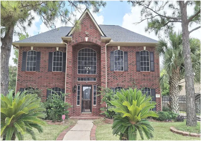 Photo 1 of Single family home for sale at 1415 Pine Forest Dr, Pearland, TX 77581 | MLS# 80763780 | Listing updated on 2026-09-17