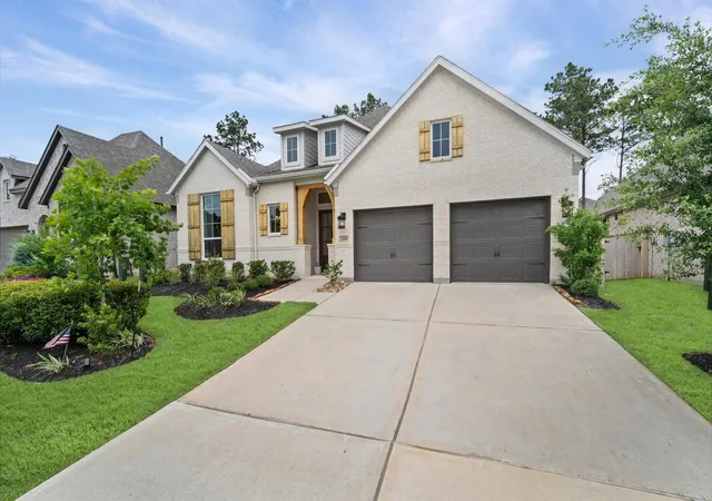 Photo 2 of Single family home for sale at 220 Lookout Ridge Dr, Montgomery, TX 77316 | MLS# 27874139 | Listing updated on 2026-06-27