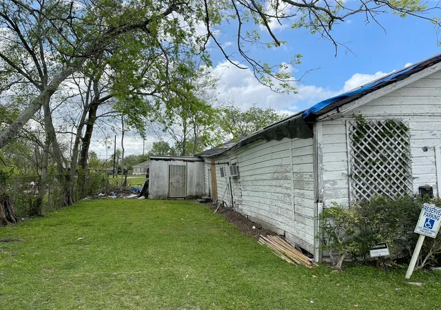 Photo 3 of Land for sale at 8536 Scott St, Houston, TX 77051 | MLS# 11740227 | Listing updated on 2026-03-28