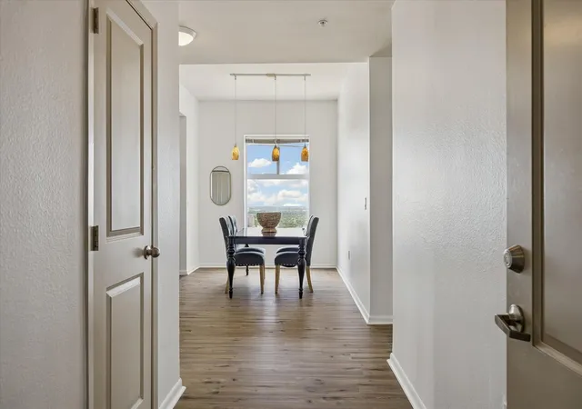 3rd image of 3505 Sage Rd #2710, Houston, TX 77056 | MLS# 95285689