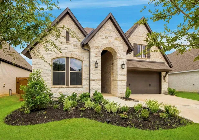 Photo 3 of Single family home for sale at 19615 Holly Pierce Dr, Cypress, TX 77433 | MLS# 56906683 | Listing updated on 2026-09-19