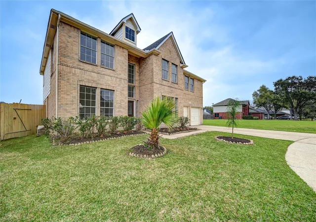 1st image of 11906 Dinosaur Valley Dr, Sugar Land, TX 77498 | MLS# 64810639