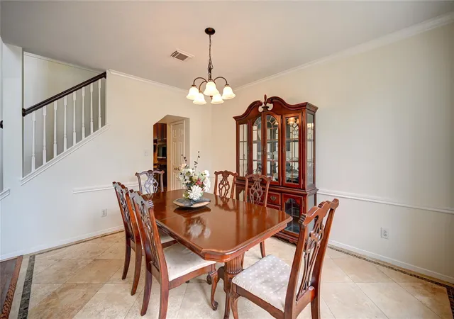 5th image of 11906 Dinosaur Valley Dr, Sugar Land, TX 77498 | MLS# 64810639
