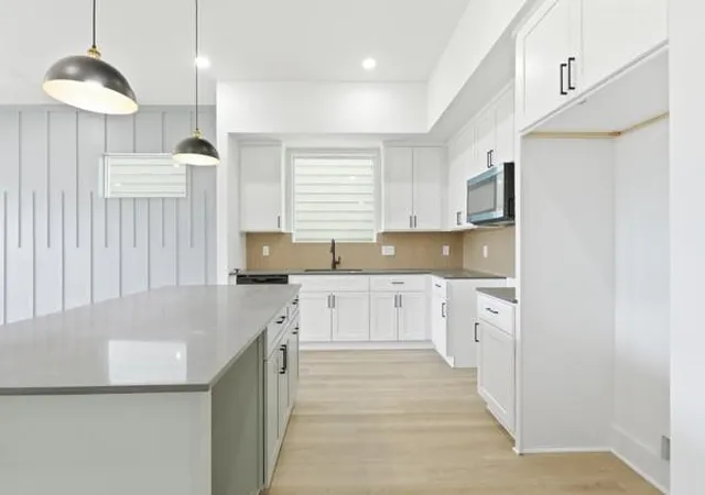 Photo 3 of Single family home for sale at 110 Luetta St, Houston, TX 77076 | MLS# 68285977 | Listing updated on 2026-08-23