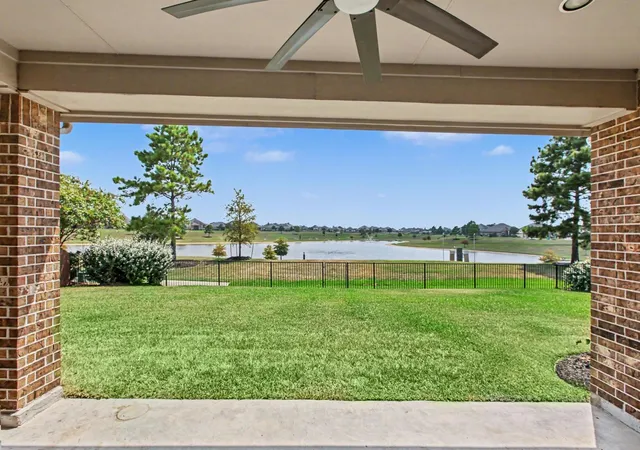 3rd image of 7415 Laguna Lake Dr, Spring, TX 77379 | MLS# 92102610